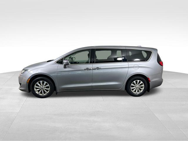 used 2018 Chrysler Pacifica car, priced at $11,905