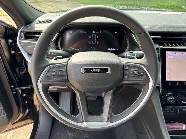 new 2025 Jeep Grand Cherokee L car, priced at $41,777