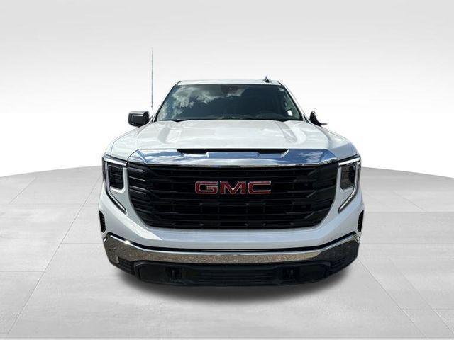 new 2024 GMC Sierra 1500 car, priced at $52,980