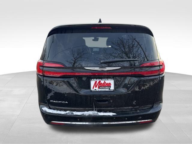 new 2025 Chrysler Pacifica car, priced at $37,002