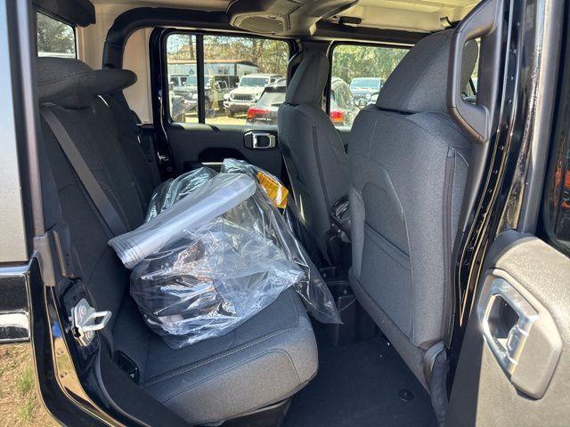 new 2025 Jeep Gladiator car, priced at $45,100