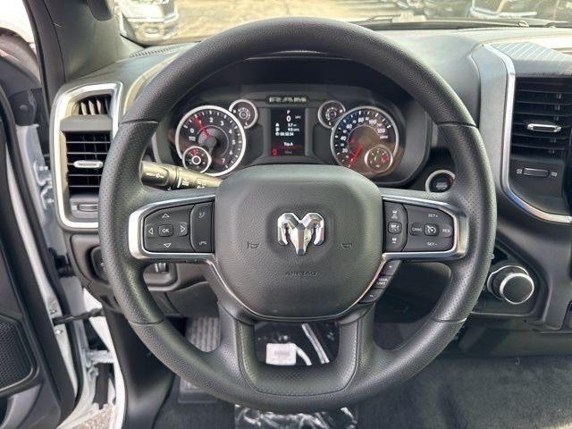 new 2025 Ram 1500 car, priced at $39,107