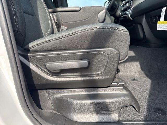 new 2025 Ram 1500 car, priced at $39,107