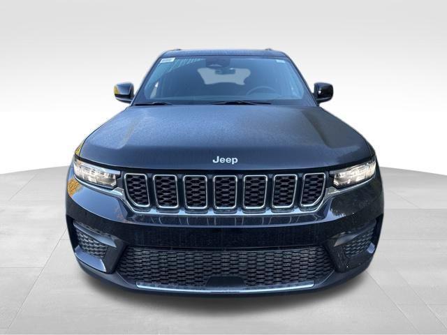 new 2025 Jeep Grand Cherokee car, priced at $35,754