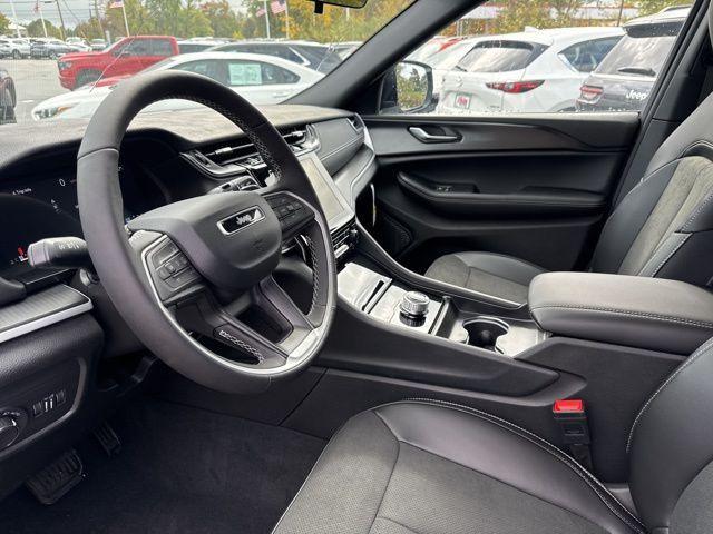 new 2025 Jeep Grand Cherokee L car, priced at $42,920