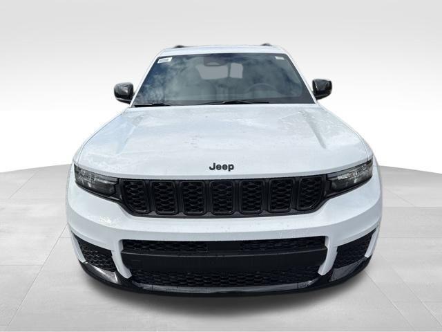 new 2025 Jeep Grand Cherokee L car, priced at $42,920