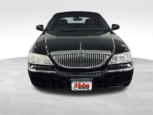 used 2007 Lincoln Town Car car, priced at $7,775