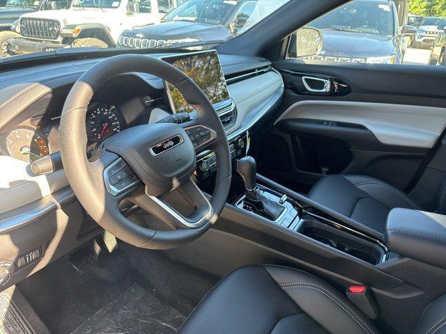 new 2025 Jeep Compass car, priced at $28,250