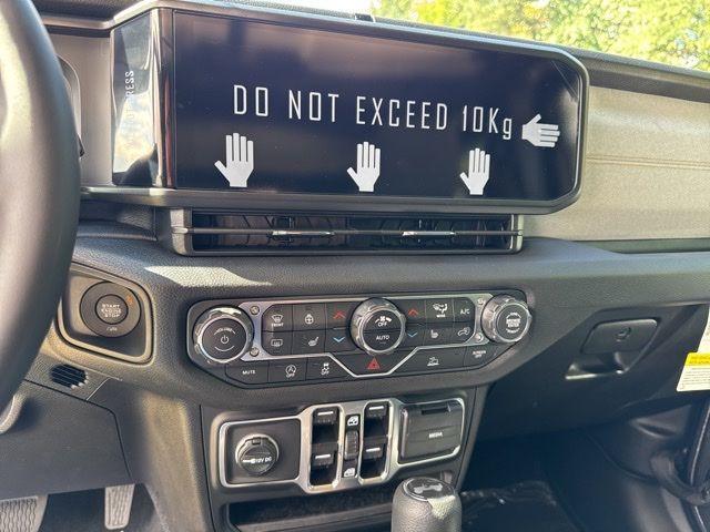 new 2025 Jeep Wrangler car, priced at $44,654