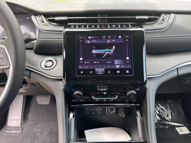 new 2025 Jeep Grand Cherokee L car, priced at $41,134