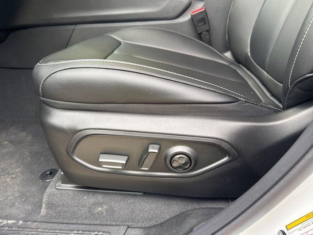 new 2025 Jeep Grand Cherokee L car, priced at $43,186