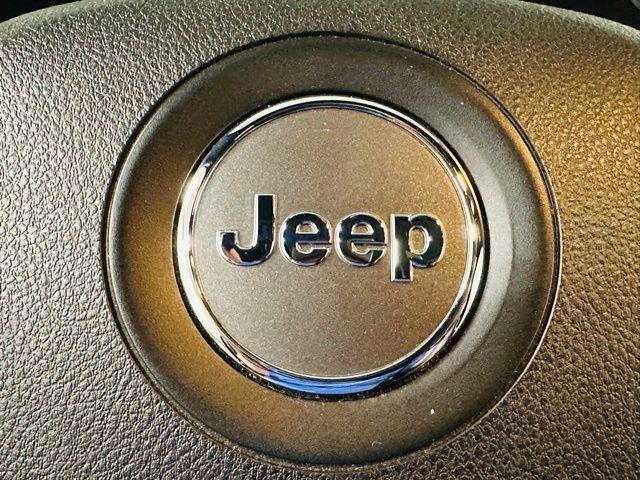 used 2017 Jeep Grand Cherokee car, priced at $19,995