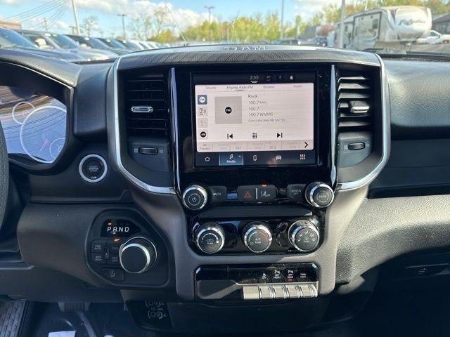 new 2025 Ram 1500 car, priced at $39,911