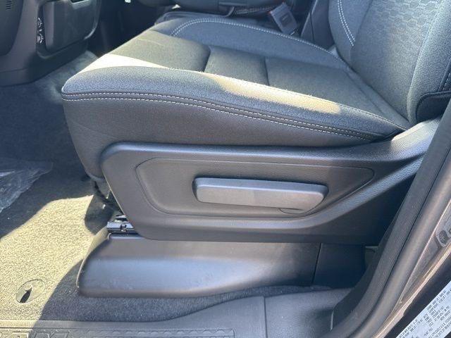 new 2025 Ram 1500 car, priced at $39,911