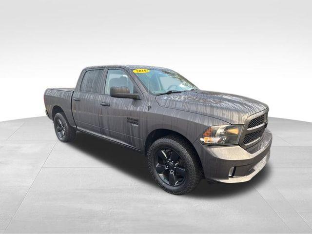 used 2019 Ram 1500 Classic car, priced at $18,952