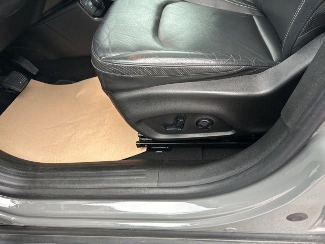 used 2019 Jeep Renegade car, priced at $15,306