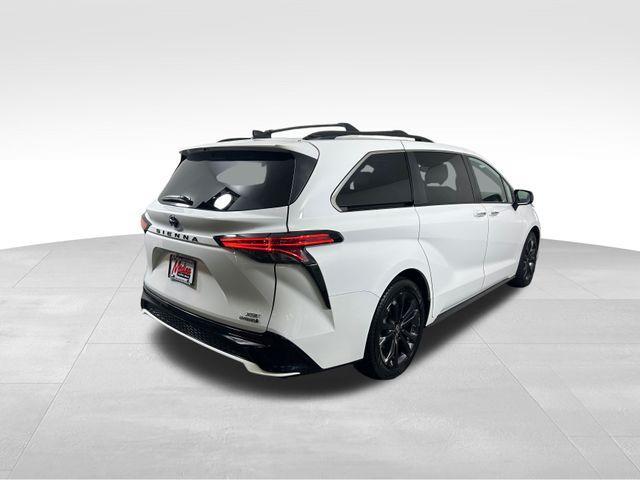 used 2022 Toyota Sienna car, priced at $38,999