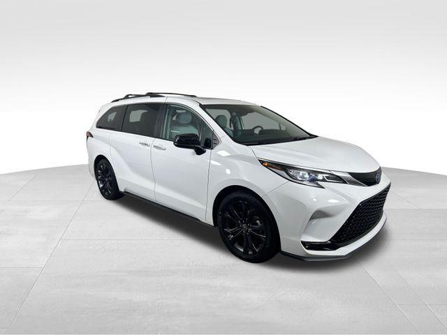 used 2022 Toyota Sienna car, priced at $38,999