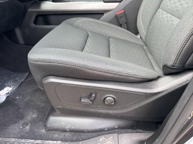 new 2025 Ram 1500 car, priced at $51,461