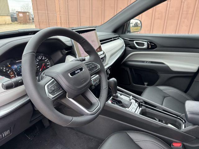 new 2025 Jeep Compass car, priced at $30,328