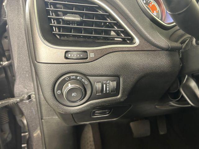 used 2021 Jeep Cherokee car, priced at $25,703