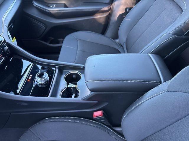 new 2025 Jeep Grand Cherokee car, priced at $40,953