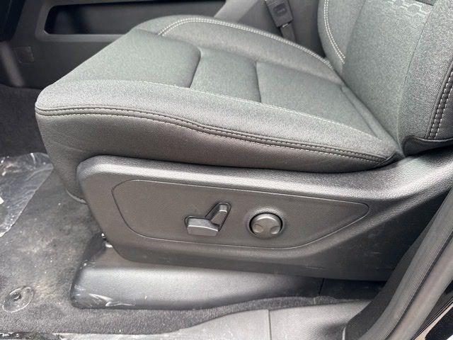 new 2025 Ram 1500 car, priced at $41,045