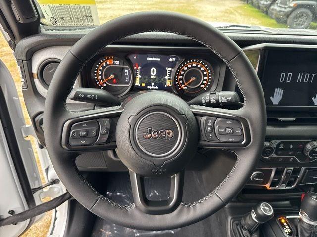 new 2025 Jeep Wrangler car, priced at $43,636