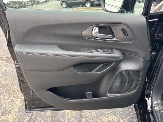 new 2026 Chrysler Pacifica car, priced at $39,165