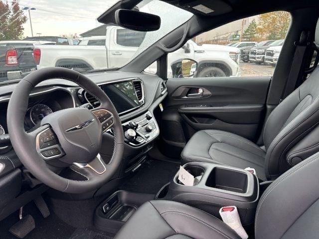 new 2026 Chrysler Pacifica car, priced at $39,165