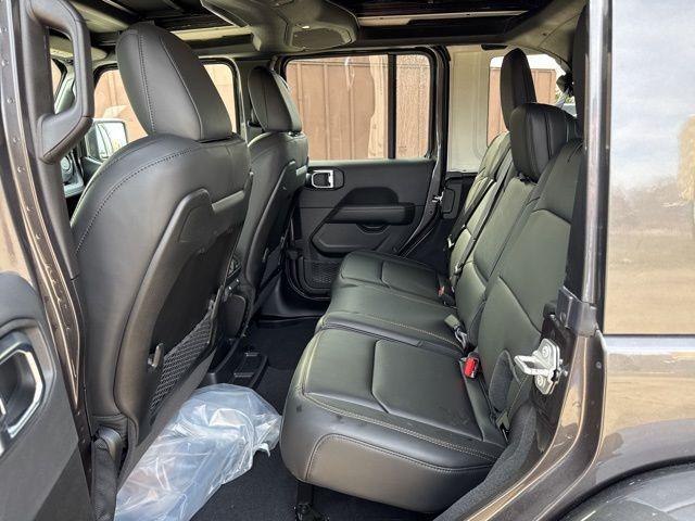 new 2025 Jeep Wrangler car, priced at $101,198