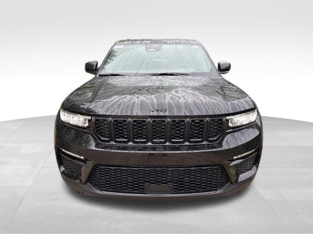 new 2025 Jeep Grand Cherokee car, priced at $49,970