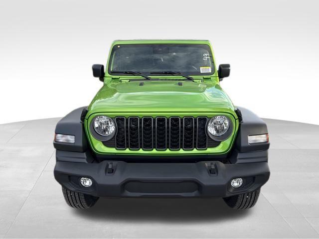 new 2025 Jeep Wrangler car, priced at $45,654