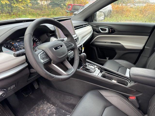 new 2025 Jeep Compass car, priced at $30,125