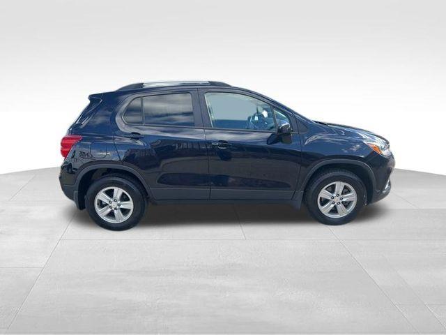 used 2022 Chevrolet Trax car, priced at $16,809