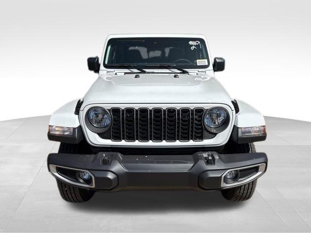 new 2025 Jeep Gladiator car, priced at $46,373