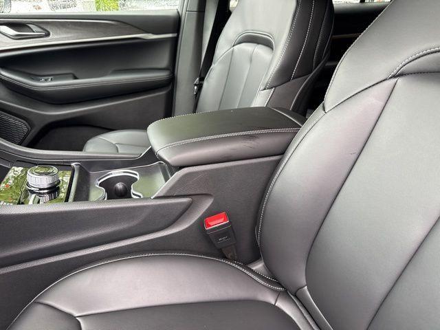 new 2025 Jeep Grand Cherokee L car, priced at $43,704