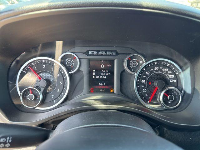 new 2025 Ram 1500 car, priced at $43,762