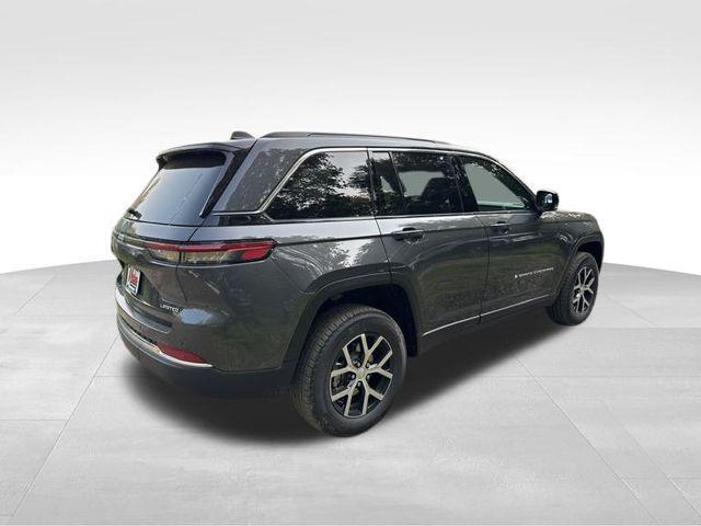 new 2025 Jeep Grand Cherokee car, priced at $46,146
