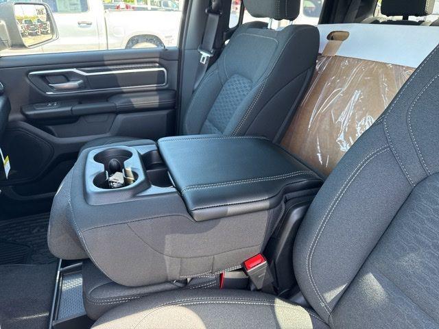new 2025 Ram 1500 car, priced at $43,762