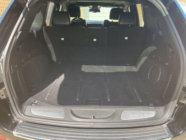 used 2016 Jeep Grand Cherokee car, priced at $10,995