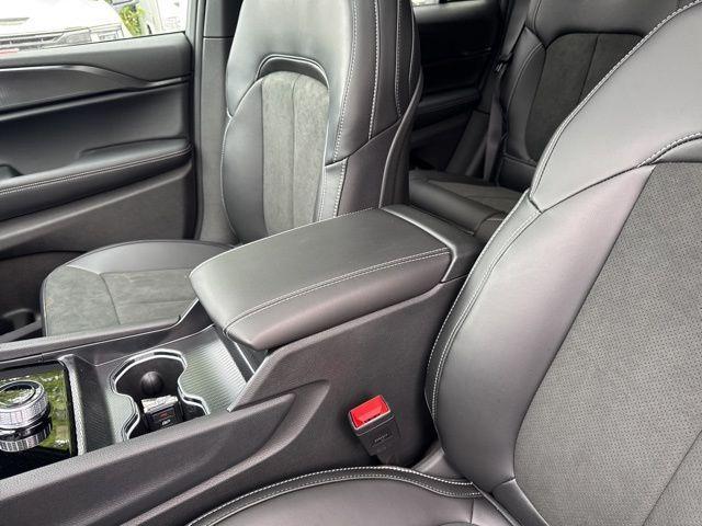 new 2025 Jeep Grand Cherokee car, priced at $41,615