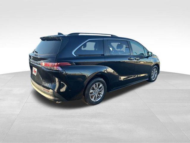 used 2021 Toyota Sienna car, priced at $39,995