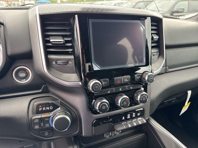 new 2025 Ram 1500 car, priced at $47,075