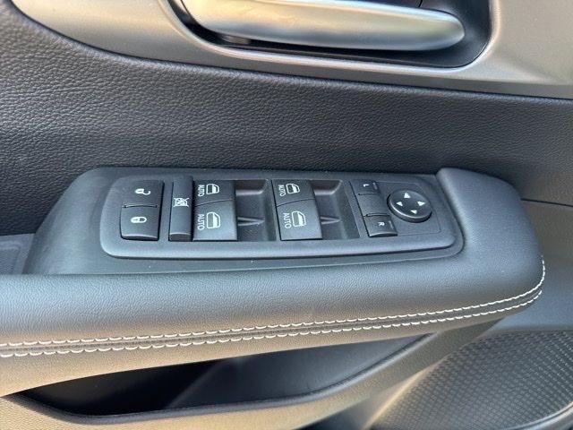 new 2026 Chrysler Pacifica car, priced at $36,262