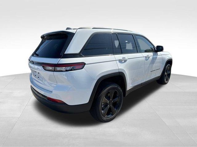 new 2024 Jeep Grand Cherokee car, priced at $39,970