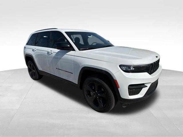 new 2024 Jeep Grand Cherokee car, priced at $39,970