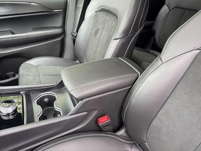 new 2025 Jeep Grand Cherokee L car, priced at $41,983