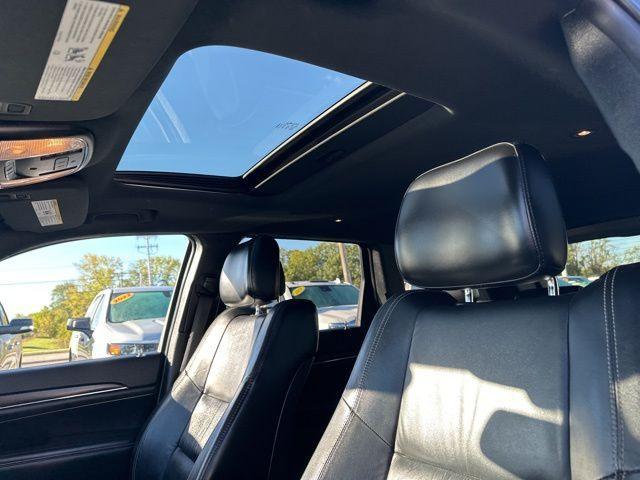 used 2016 Jeep Grand Cherokee car, priced at $15,995