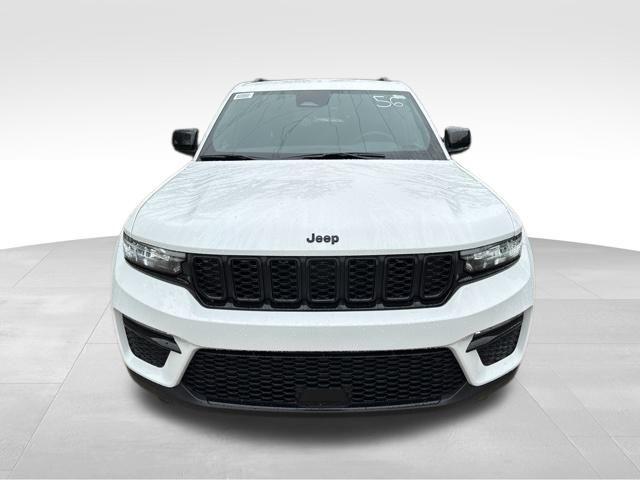 new 2025 Jeep Grand Cherokee car, priced at $45,761